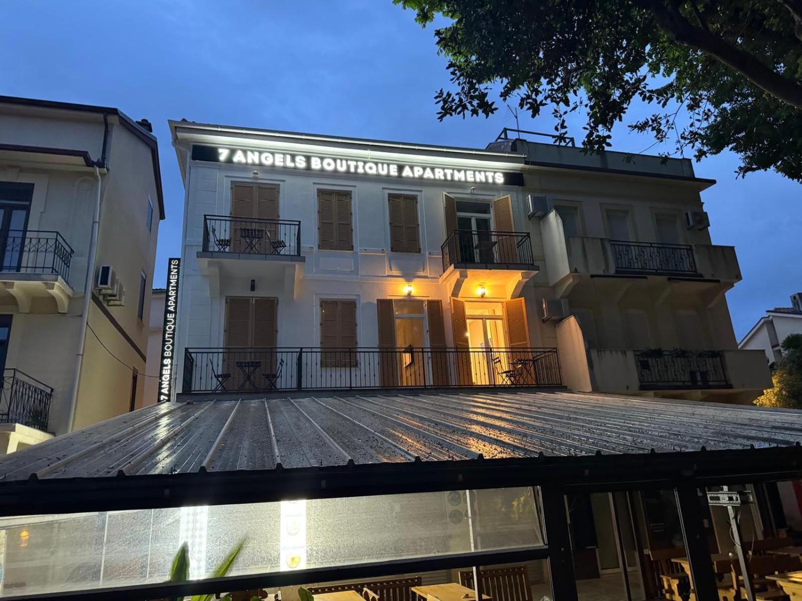 Boutique Apartments "7 Angels" Crikvenica Luaran gambar
